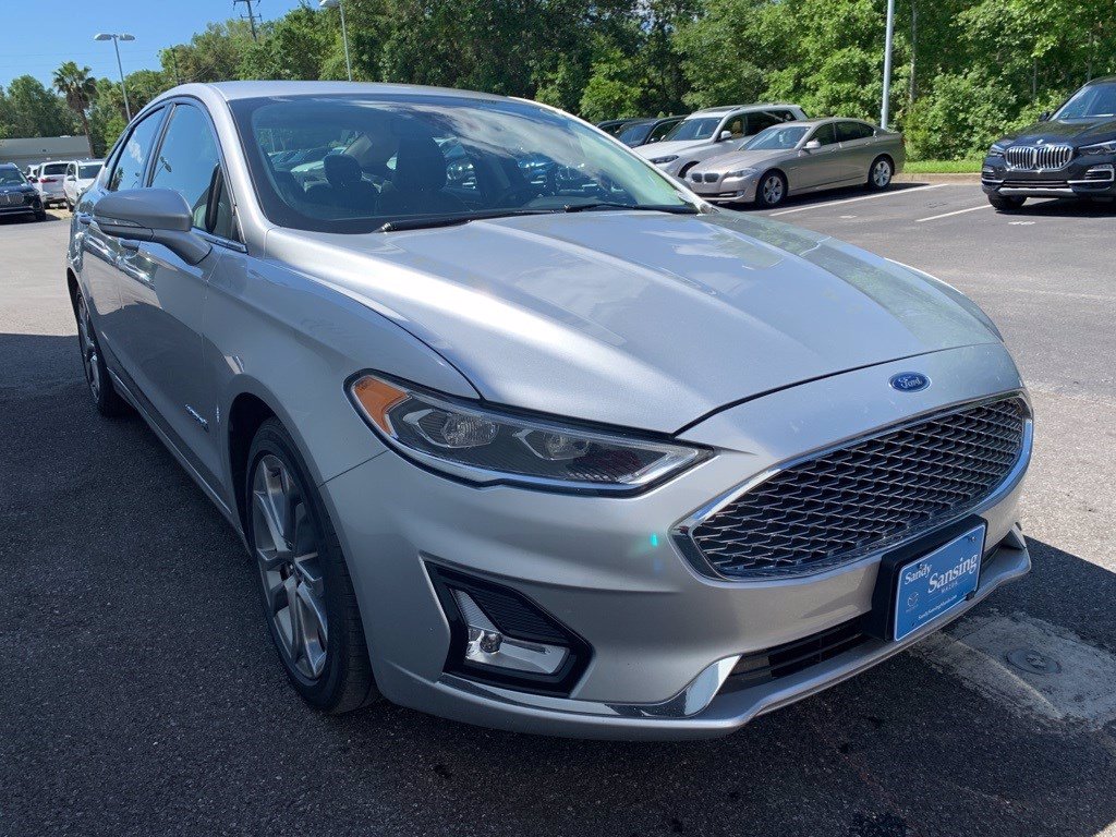 Ford fusion hybrid titanium